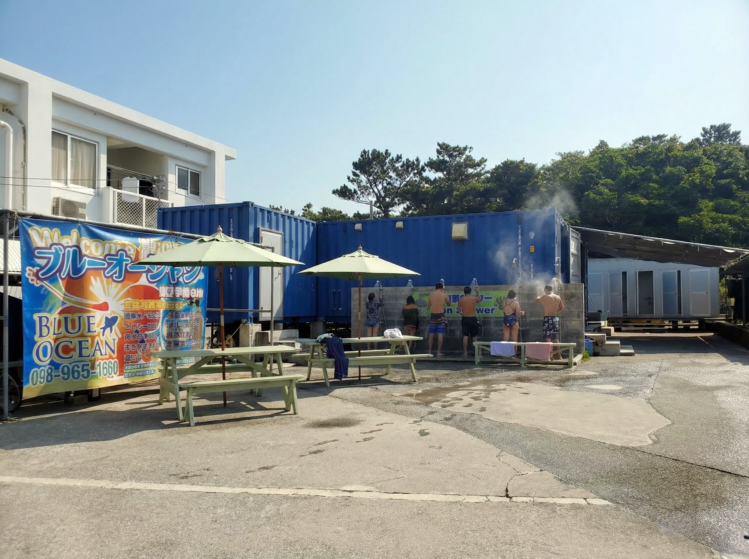 沖縄県恩納村のブルーオーシャンでダイビングガイド・船長・事務スタッフ募集